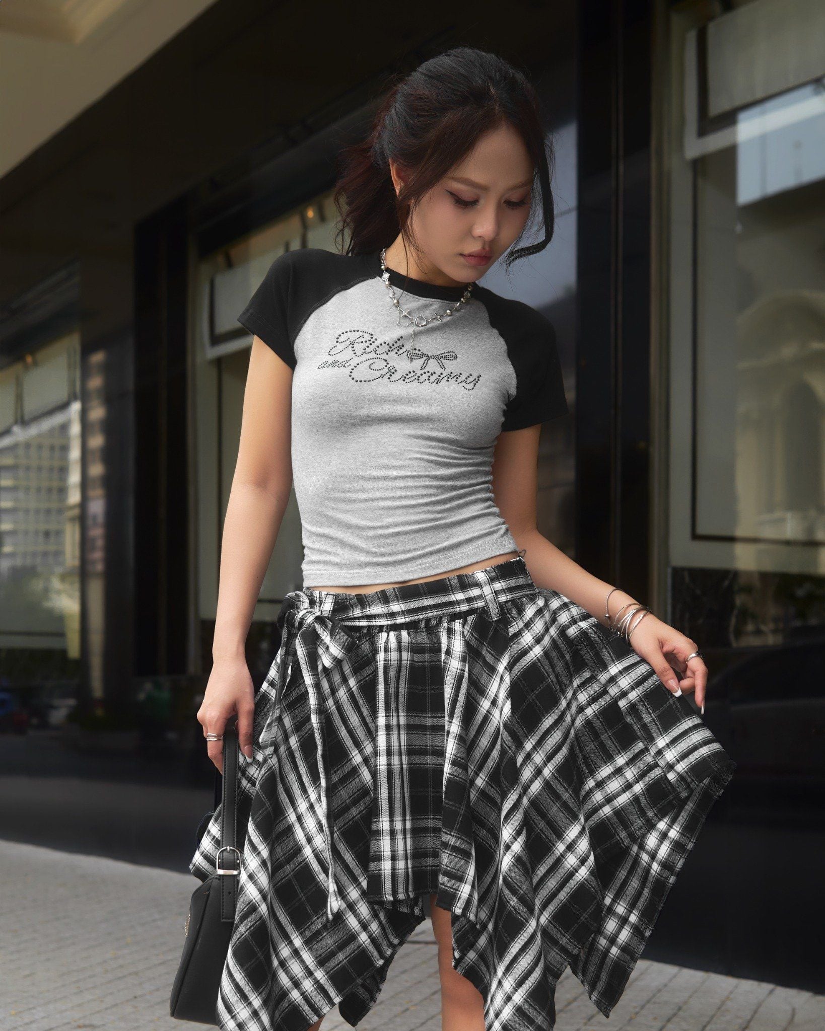  [ MẶC 2 KIỂU ] Chân Váy Nữ Thiết Kế CATCHY MADMIND - Màu Đen Sọc Trắng 