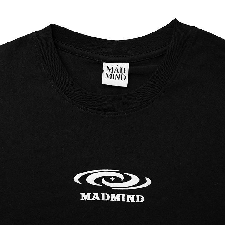  Áo Thun Ngắn Tay In Logo Phối Viền Tay Unisex Curve Tshirt Madmind 100% Premium Cotton - Màu Đen 