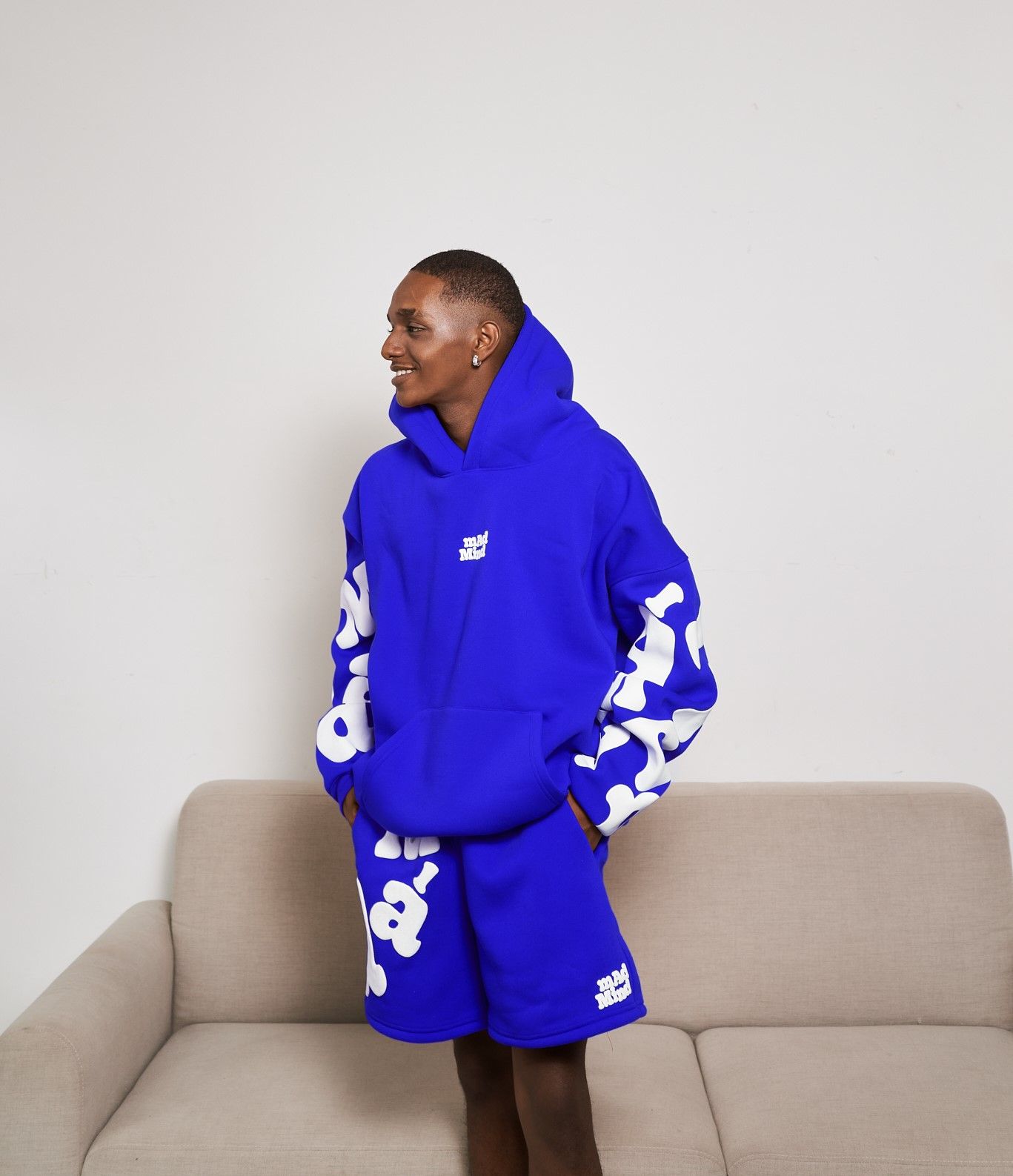  Áo Hoodie Tay Dài Bubblegum In Nổi Madmind -  Màu Xanh Dương 