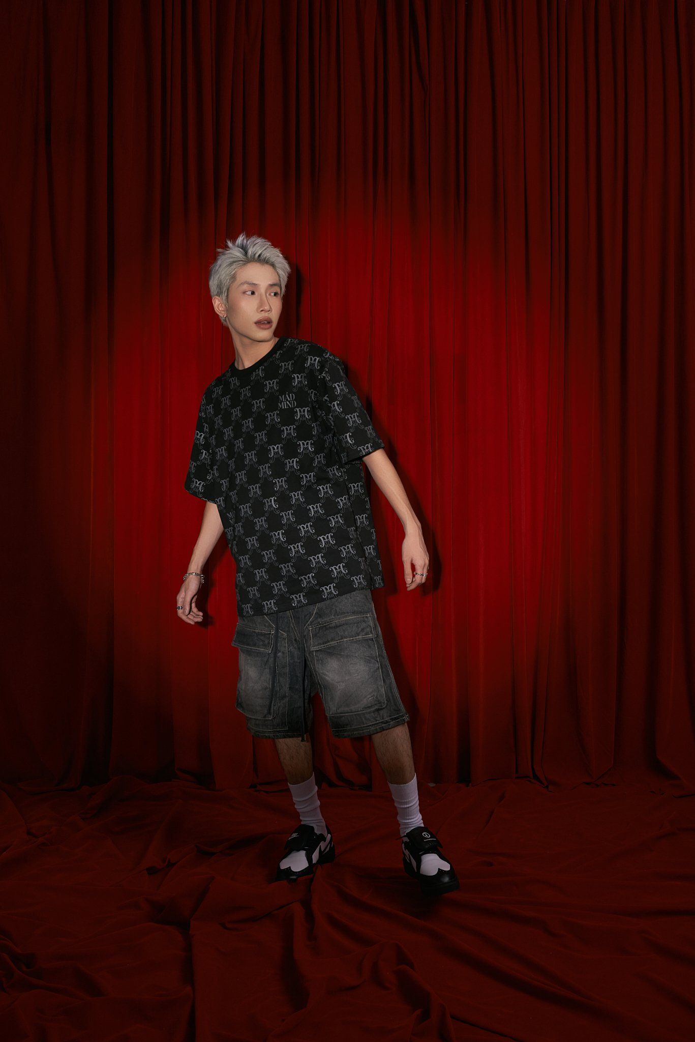  Áo Thun Cotton Premium Monogram Madmind - Đen 