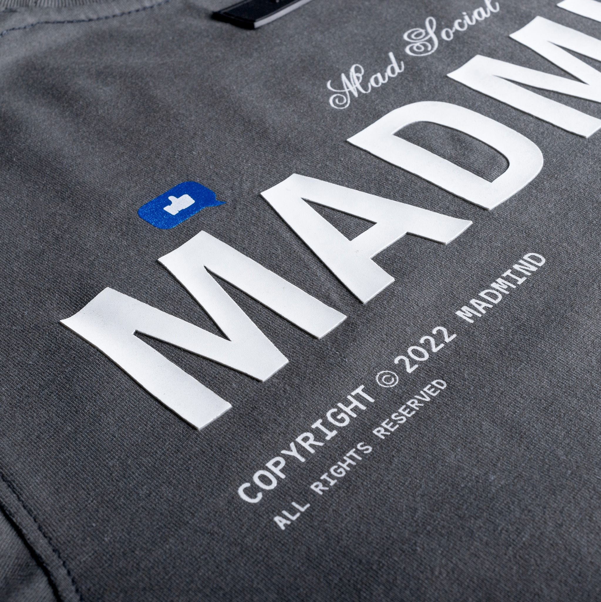  Áo Thun Essential Madmind Màu Xám, In Cao, Logo Lấp Lánh 