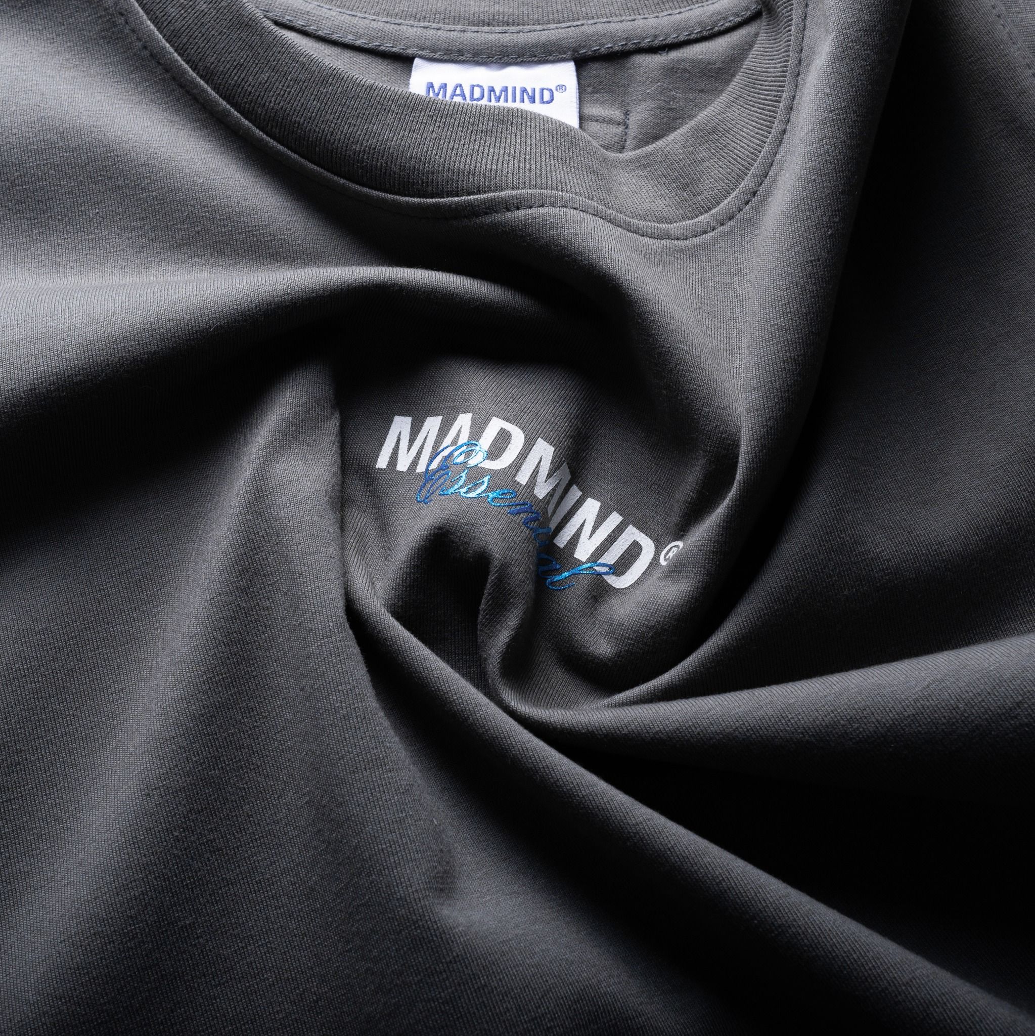  Áo Thun Essential Madmind Màu Xám, In Cao, Logo Lấp Lánh 