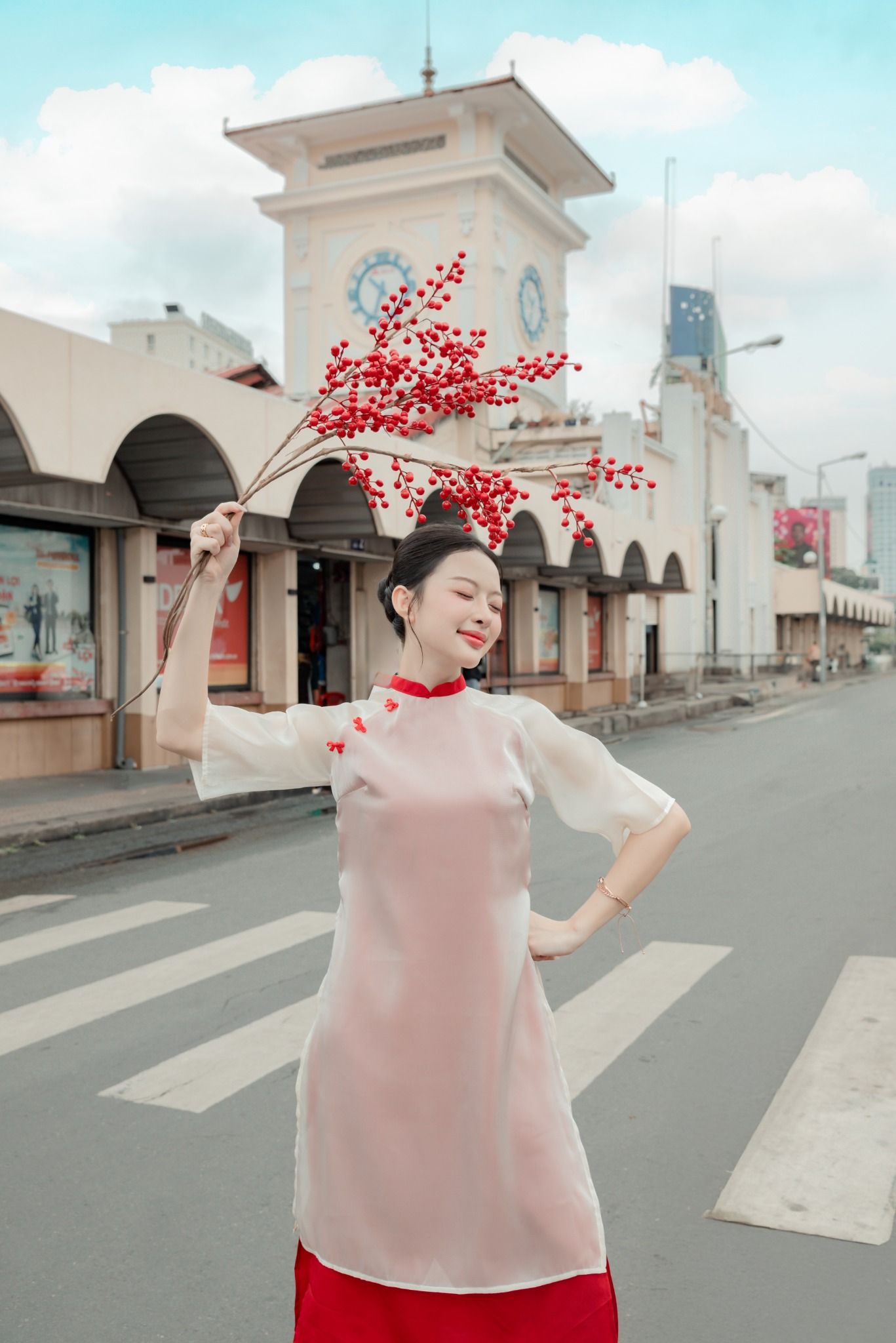  Áo Dài Cách Tân Nữ Yên Hoa MADMIND - Màu Đỏ 