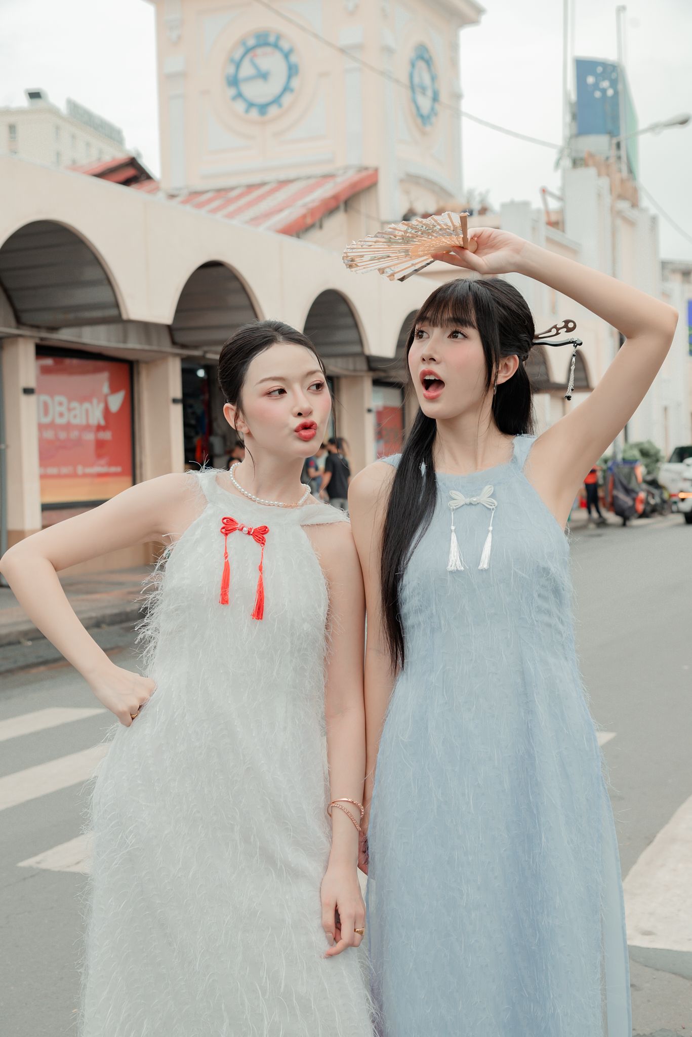  Áo Dài Mộng Đình MADMIND - Màu Xanh Dương 