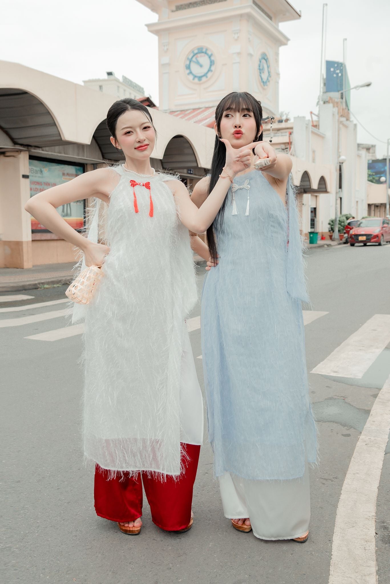  Quần Áo Dài Nữ MADMIND - Màu Đỏ 