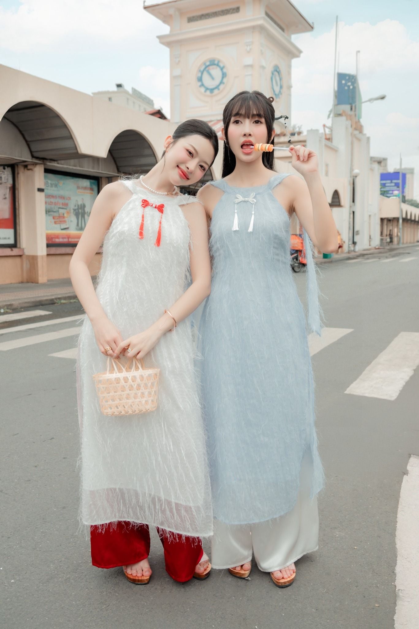  Quần Áo Dài Nữ MADMIND - Màu Đỏ 