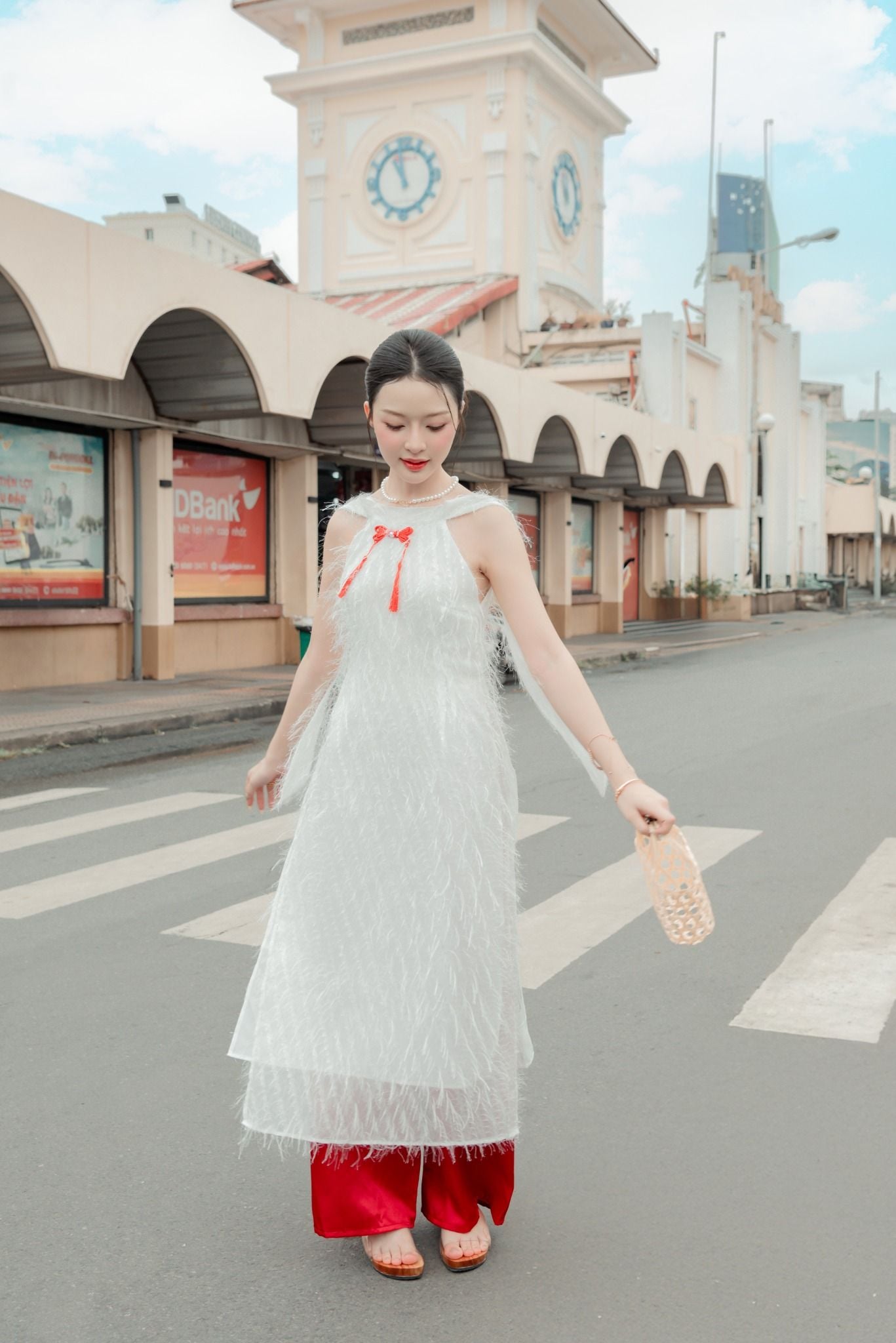  Áo Dài Mộng Đình MADMIND - Màu Trắng 