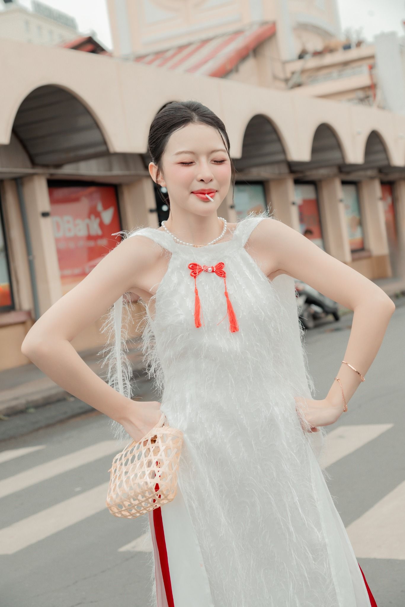  Áo Dài Mộng Đình MADMIND - Màu Trắng 