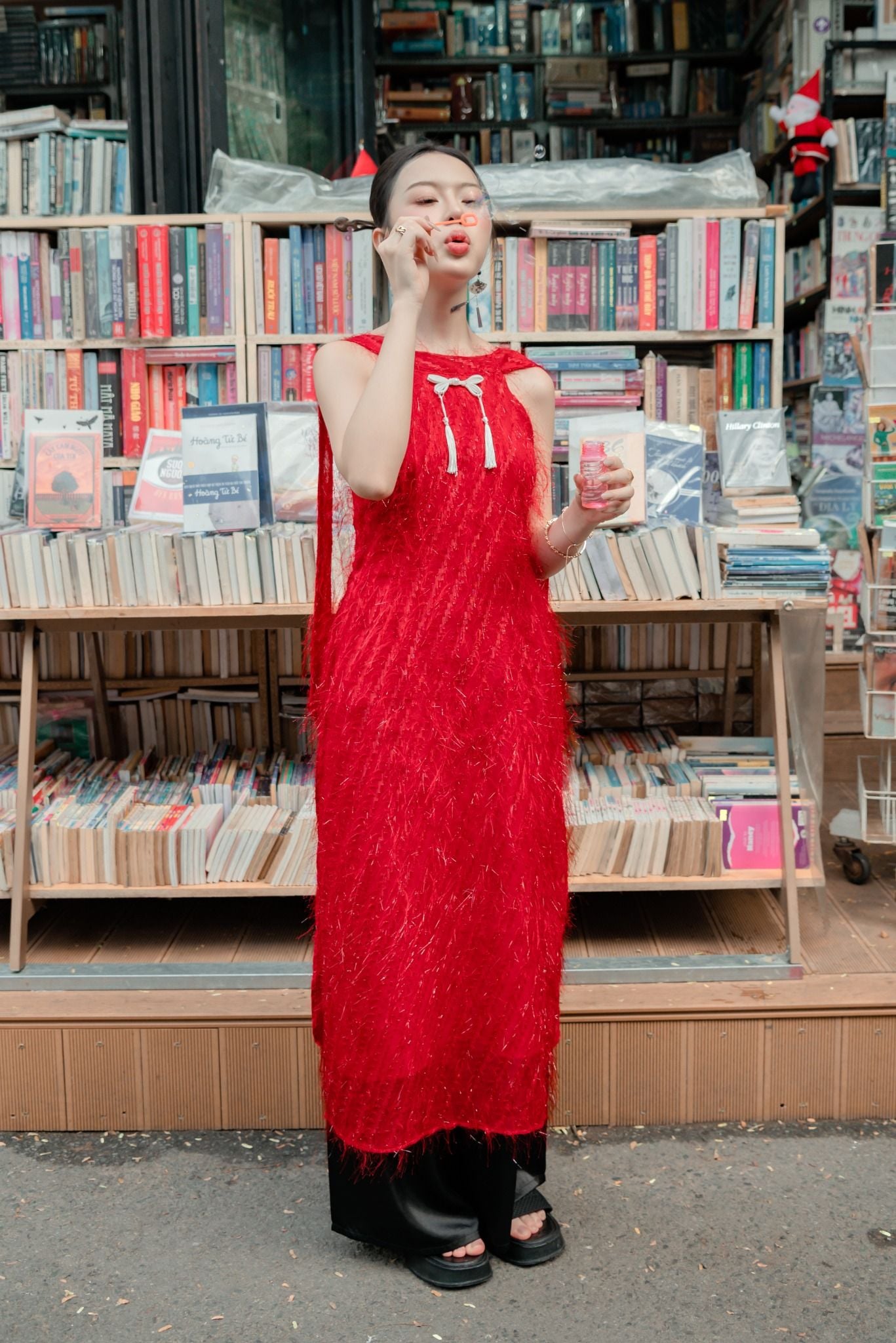  Áo Dài Mộng Đình MADMIND - Màu Đỏ 