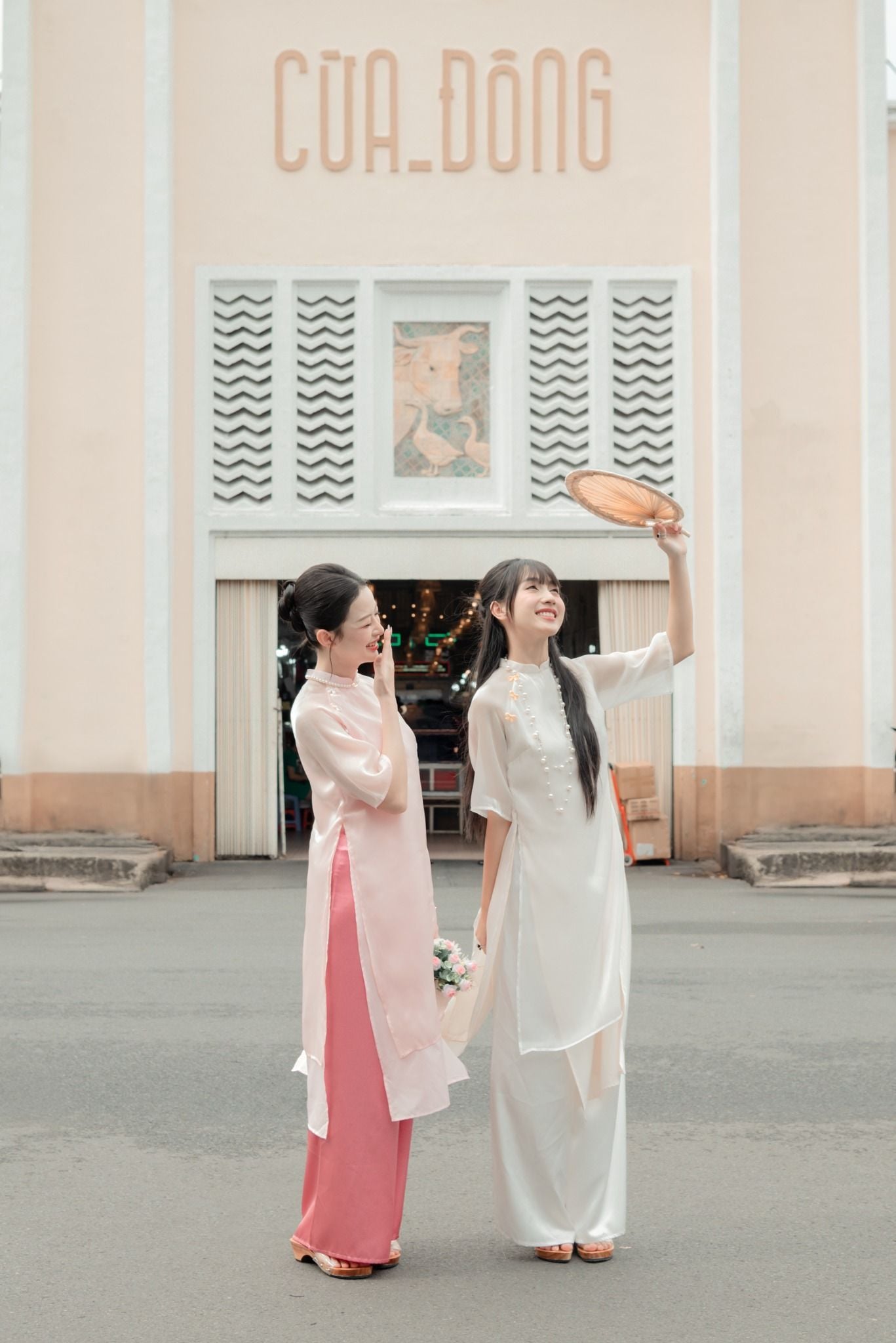  Quần Áo Dài Nữ MADMIND - Màu Hồng 