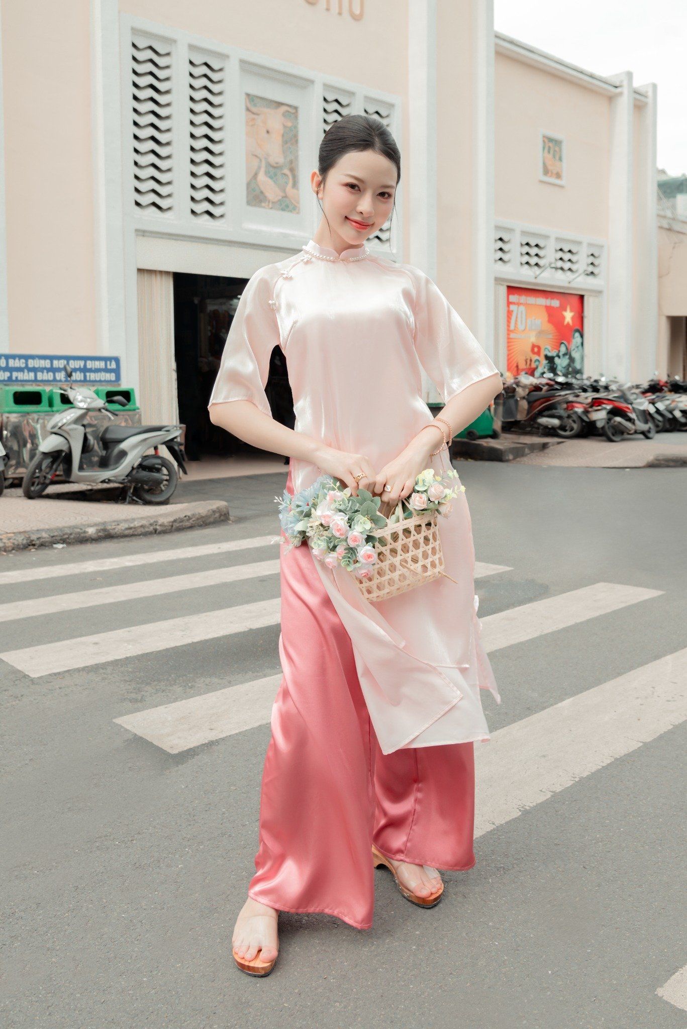  Quần Áo Dài Nữ MADMIND - Màu Hồng 