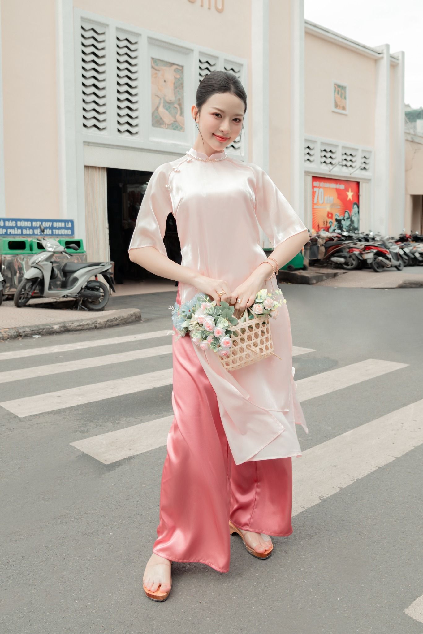  Áo Dài Cách Tân Nữ Yên Hoa MADMIND - Màu Hồng 