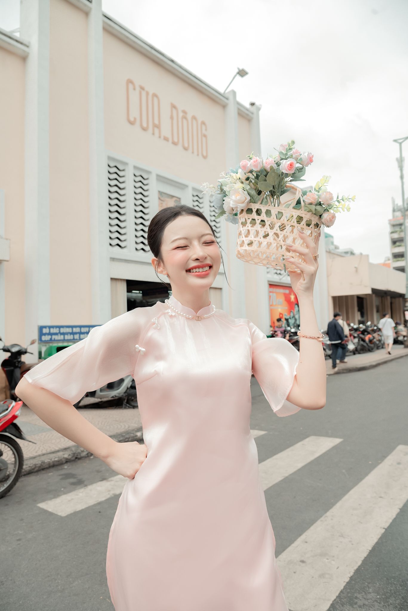  Áo Dài Cách Tân Nữ Yên Hoa MADMIND - Màu Hồng 