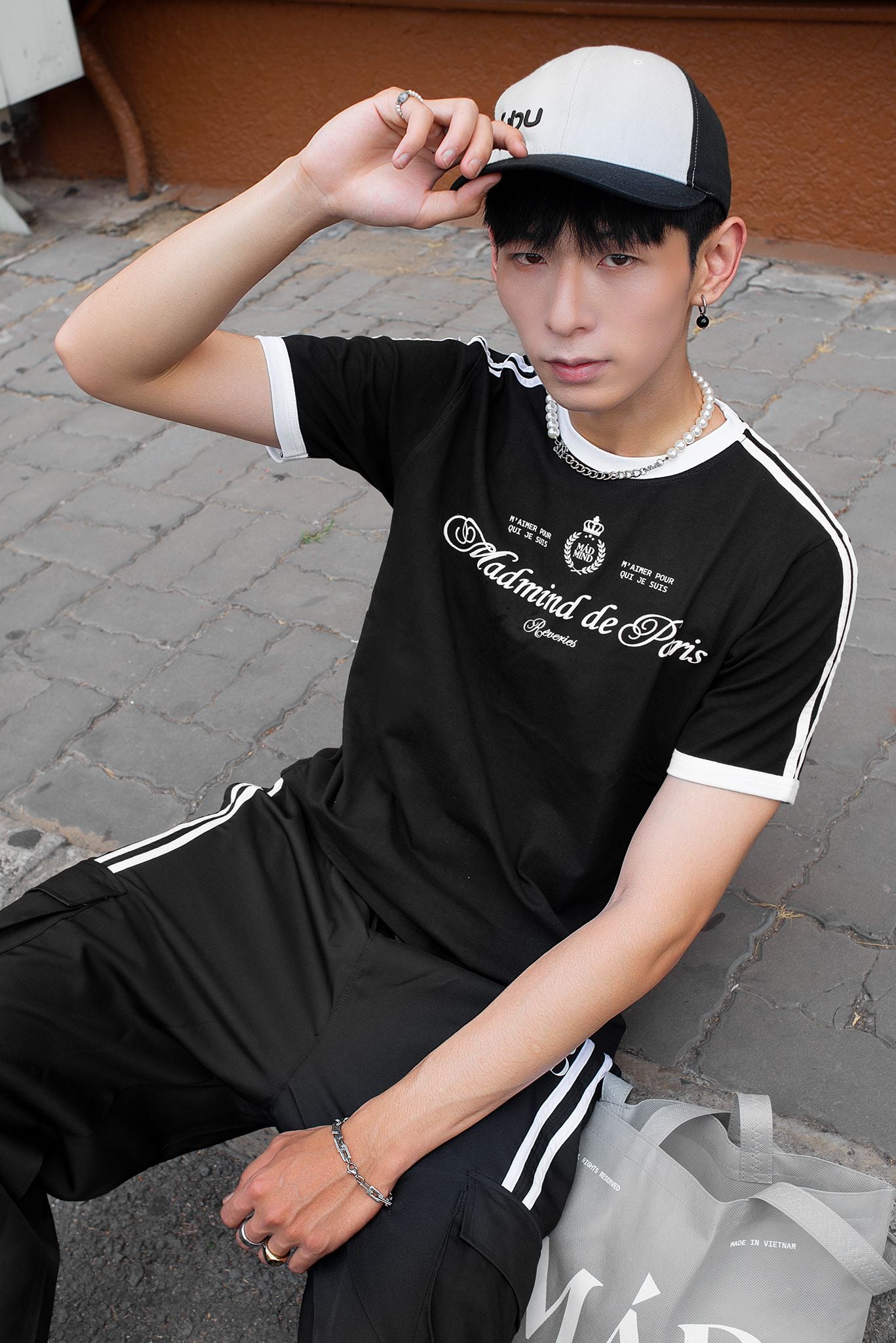  Áo Thun Form BOXY Paris De Madmind - Tay Ngắn Premium Cotton Màu Đen 