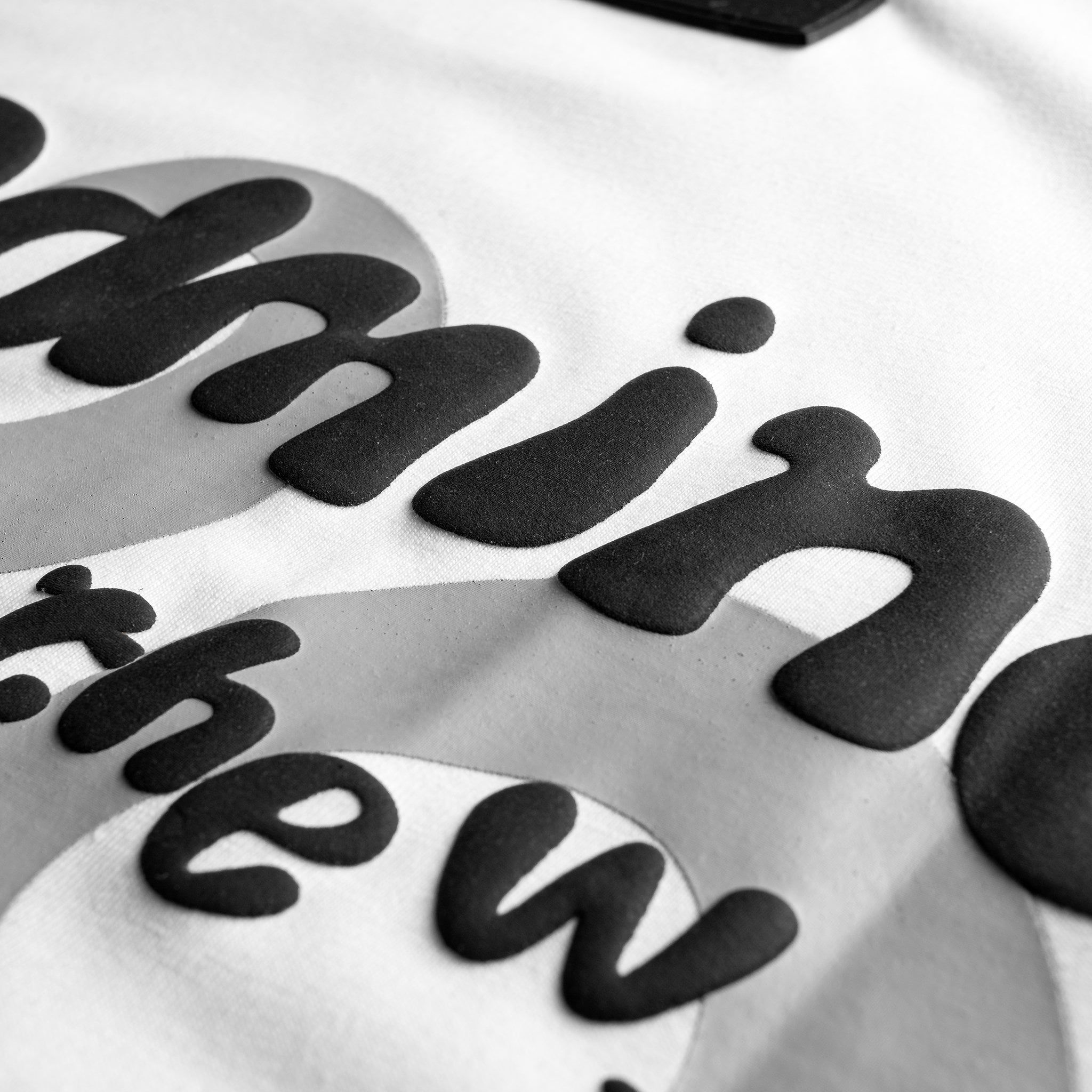  Áo Thun abcdef Madmind Màu Trắng 