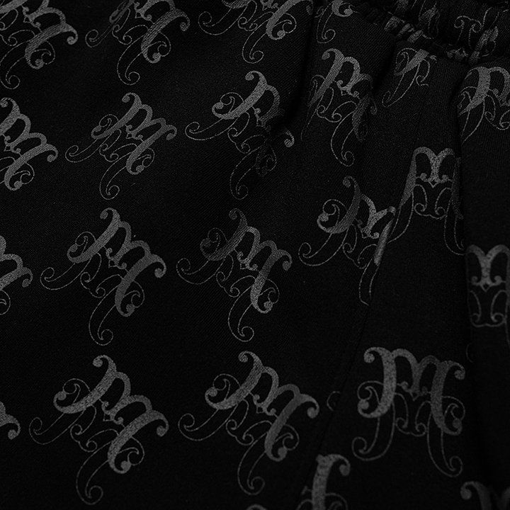  Quần Shorts Nỉ Bông Monogram - Màu Đen 