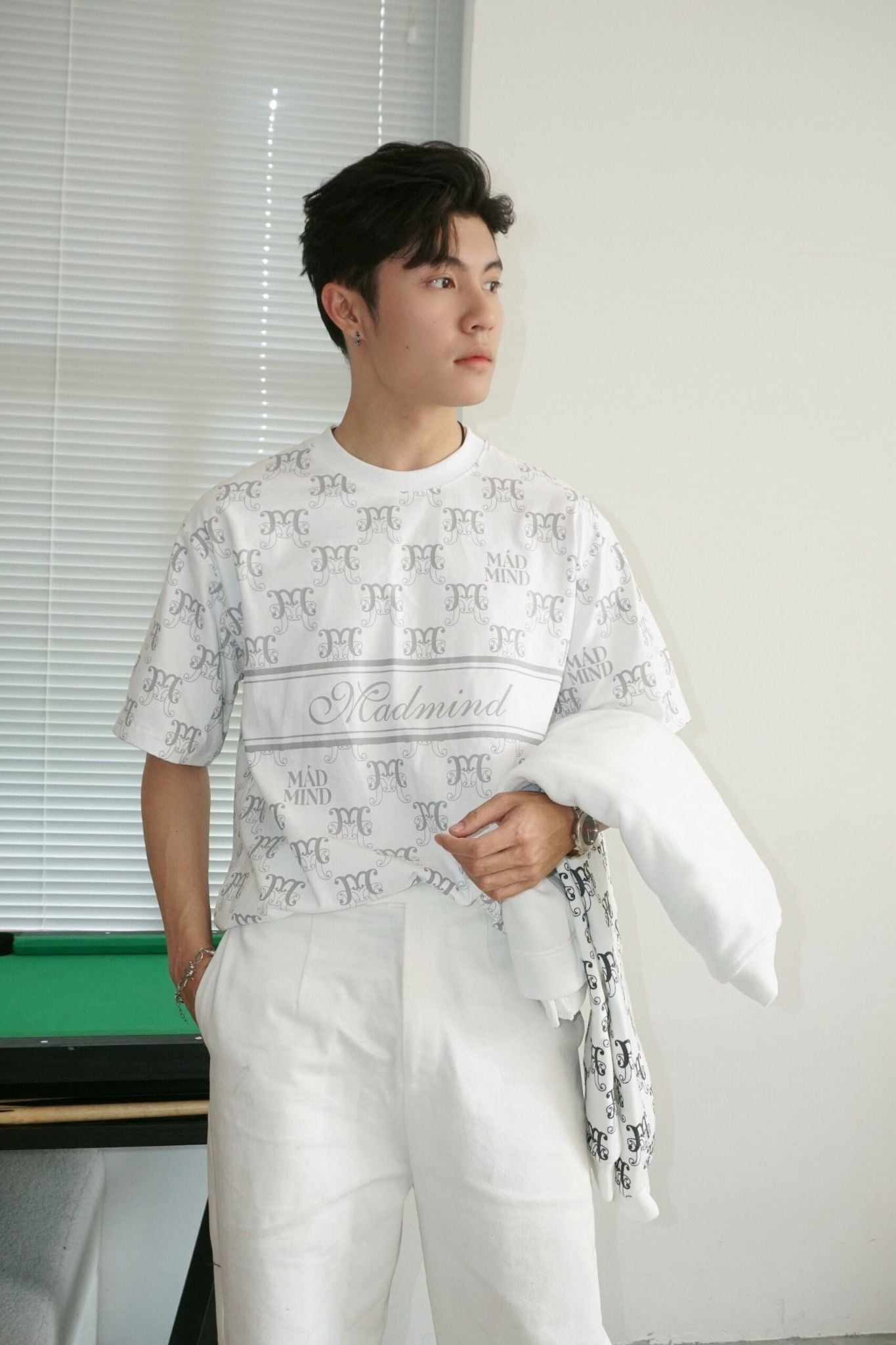  Áo Thun Cotton Premium Sup Monogram Madmind - Trắng 
