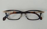  Gọng kính nam mầu mai rùa Charmant (XM1139 BR). (Độ mới 90%). 