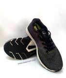  Giày chạy bộ nữ Under Armour màu đen  có sắc tím nhẹ (3021244 001)(Size 36.5 23cm). 