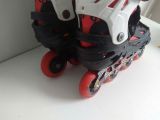  Patin màu đen và màu đỏ Flying Eagle size 38 co giãn 42 (chân từ size 34 35 đã có thể đi tốt) 