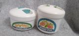  Hai hộp đựng thực phẩm Berry Pot của FITS (Made in Japan). 