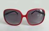  Kính râm nữ màu đỏ Lacoste chuẩn xịn. Kính đẹp, kiểu dáng vuông quý cô thời trang. 