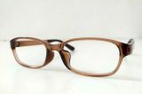  Gọng kính màu nâu nhựa trong Jins (Thương hiệu nổi tiếng Nhật Bản). (Độ mới 96%). 