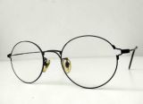  Gọng kính titanium dáng tròn màu đen Sophỉa Loren (made in korea). 