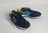  Giày thể thao Reebok màu xanh Navy chất liệu da lộn và giả da size 36 tương đương 23.5cm. 
