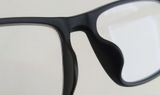  Gọng kính màu đen BOLON dáng vuông chuẩn xịn. Gọng đẹp độ mới cao. Gọng nhẹ, đeo ôm chắc chắn. 