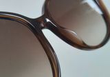  Kính râm cổ điện Christian Dior nhiều năm tuổi. Tròng đẹp, vài xước lông mèo không đáng kể. 