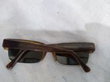  Kính râm mát nước ngoài hàng chục năm tuổi 