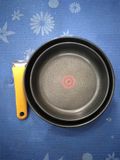  Bộ chảo Tefal Ingenio của Pháp độ mới 90%. Hai chảo đun từ, 22 và 26cm. 