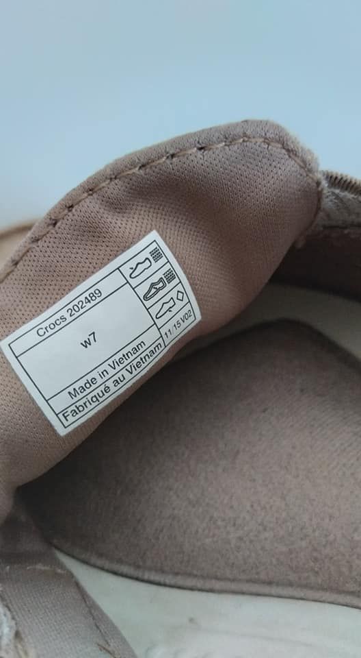  Giày lười Crocs size 37 