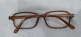  Gọng kính màu nâu dáng cổ điển chất hàng từ nước ngoài không rõ thương hiệu. 