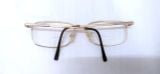  Gọng kính màu vàng tây titanium ESCHENBACH của Đức. Gọng nhiều năm tuổi, nhưng nước mạ siêu đẹp, không bai màu. 