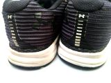  Giày chạy bộ nữ Under Armour màu đen  có sắc tím nhẹ (3021244 001)(Size 36.5 23cm). 