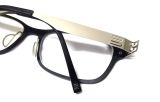  Gọng kính màu đen PIOVINO thương hiệu nổi tiếng Hàn Quốc. 