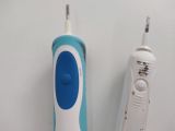  Bộ đôi bàn chải Braun cũ đang hoạt động tốt. Hai bàn chải bị chốc nhưng sử dụng rất tốt. 