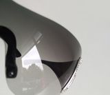  Kính râm Dolce n Gabbana màu đen chuẩn xịn. Kính có hộp đi kèm. 