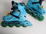  Patin màu xanh Cougar chất lượng size 35 co giãn 38. Giày lành lặn không nứt vỡ, bánh xe đẹp, độ bền cao. 
