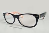  Gọng kính màu đen Rayban chuẩn xịn. Gọng kính nhiều năm tuổi. Gọng đẹp chất thời trang. 