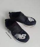  Giày thể thao bé trai màu đen New Balance size 28.5cm tương đương 17cm 