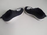  Giày thể thao bé trai màu đen New Balance size 28.5cm tương đương 17cm 