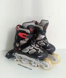  Giày patin màu đen đỏ Cougar size 34 co giãn 37. (Bé từ tầm 3 4 tuổi đi vừa). 