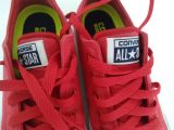  Giày màu đỏ trắng Converse chuẩn xịn size 37.5cm (tương đương 24cm). Giày đẹp độ mới cao 