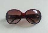  Kính râm nữ Dior màu nâu nhựa trong chuẩn xịn. Dáng kính rất sang trọng thời trang. 
