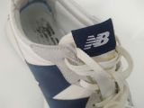  Giày nam New Balance size 43 tương đương 27.5cm chuẩn xịn. Giày đẹp, không sờn rách. 