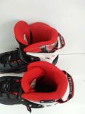  Patin màu đen và màu đỏ Flying Eagle size 38 co giãn 42 (chân size 36 đã có thể đi tốt). 