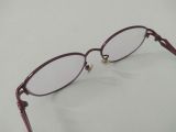  Gọng kính nữ titanium màu tím mận chín Chrisdian Donnuve (Made in Japan). 